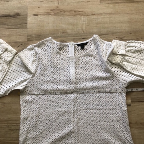 Banana Republic White Eyelet Blouse - Picture 4 of 5